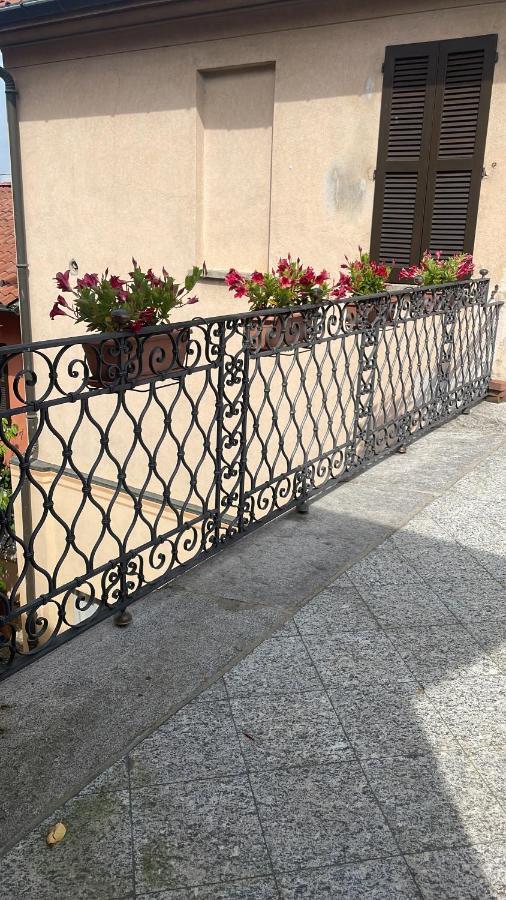 Villa Ghiringhelli Azzate Екстер'єр фото