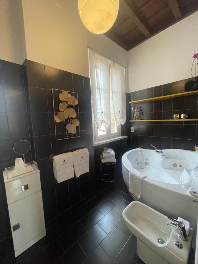 Villa Ghiringhelli Azzate Екстер'єр фото