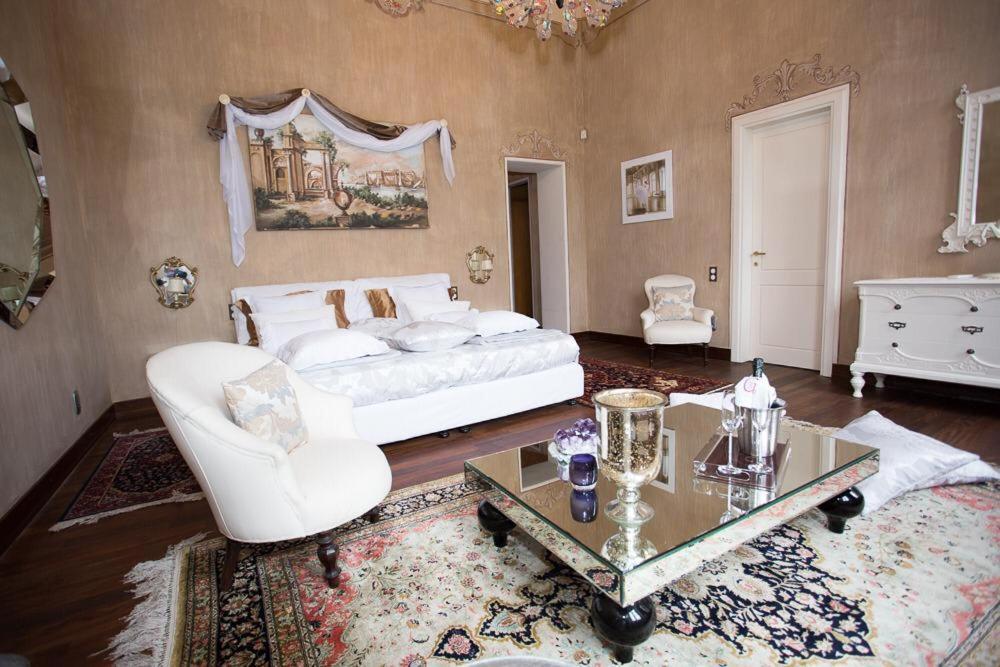 Villa Ghiringhelli Azzate Екстер'єр фото